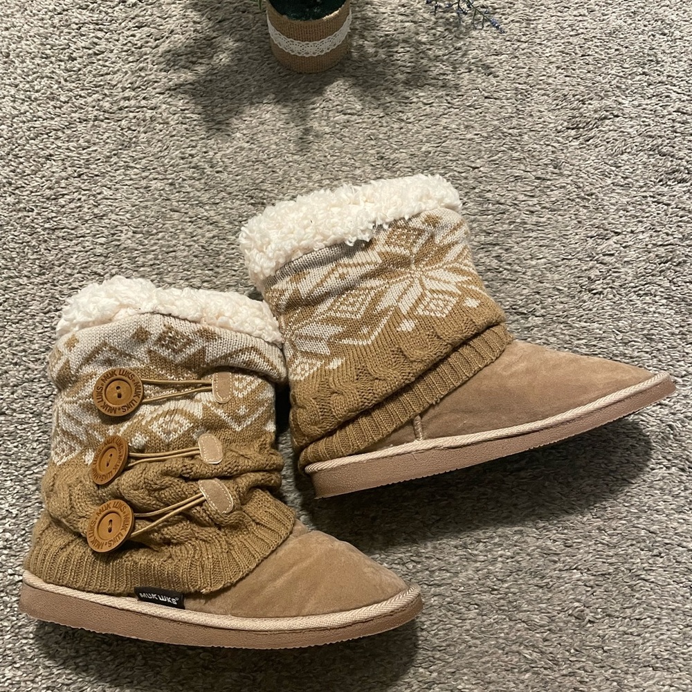Muk Luks sweater boots - Picture 2 of 12